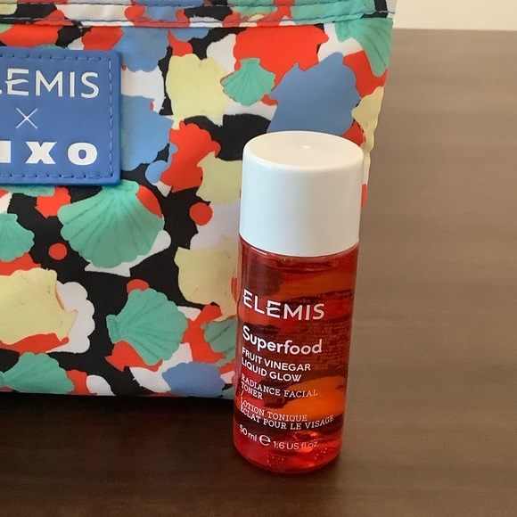 ELEMIS Skincare Bundle with Rixo Cosmetic Bag - Picture 3 of 10